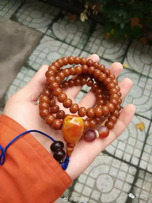 用来染色菩提根的方子很多除了火龙果,雪碧,芬达,桑椹