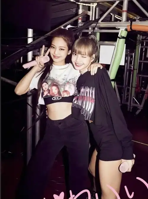jennie and lisa7878 cr微博一口甜少女 - 堆糖,美图壁纸兴趣社区