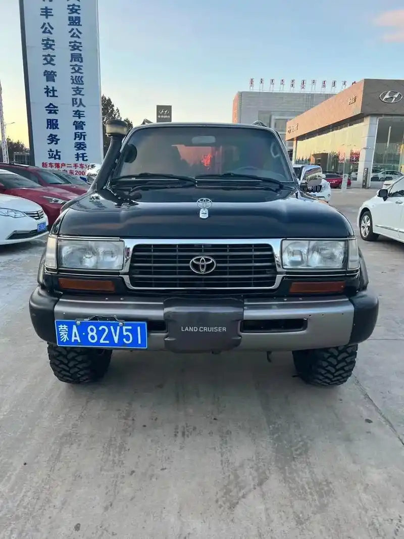 98年丰田lc80手动挡电喷,车况精品,二遍漆,口框旋全原, - 抖音