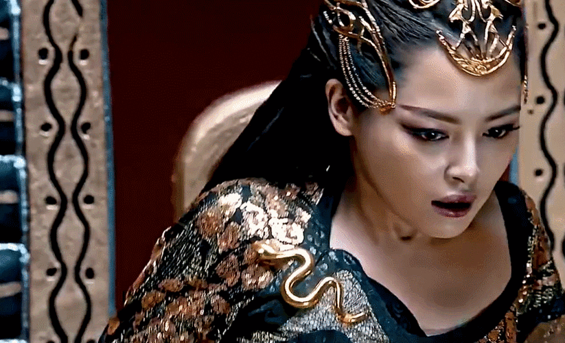 特别是吴磊和辛芷蕾的#萧炎x美杜莎#组合,他们之间还有所谓的失身戏码