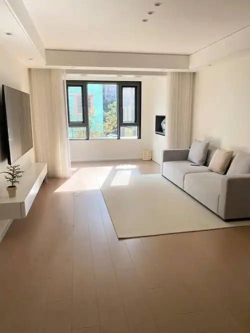 全屋珍珠白安全下车