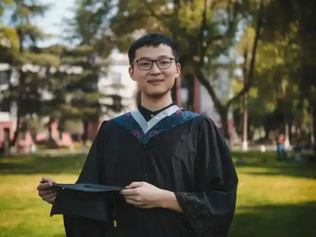 川大学霸男寝6人集体保研名校,共斩获24个国内外名校offer!真牛