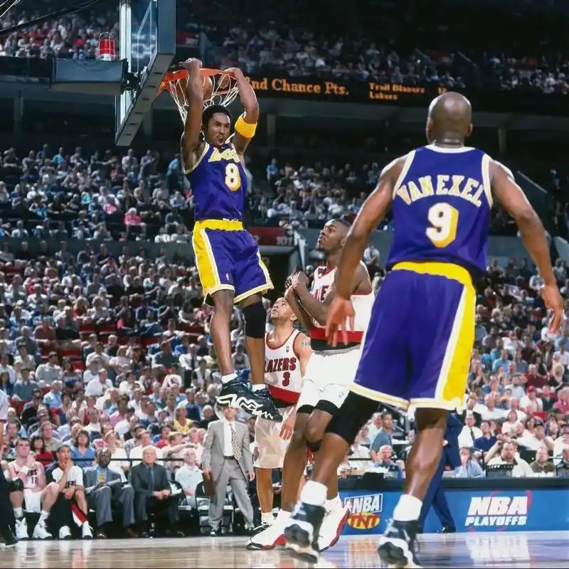 8号科比#nba #科比#壁纸 - 抖音