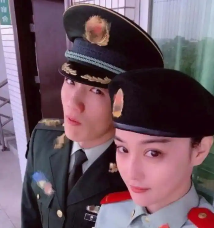 事实证明!张馨予嫁给军人老公何捷,活成了很多人羡慕的样子!