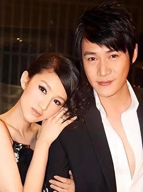 演员陆毅与妻子鲍蕾的婚姻,究竟"打"了多少秀恩爱明星的脸?