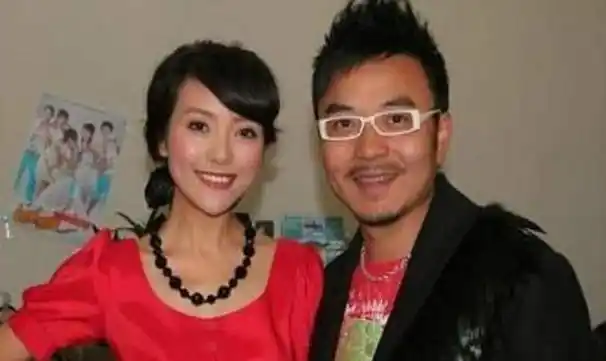 杨乐乐嫁给二婚汪涵生子后家庭地位显赫幸福满满惹人羡