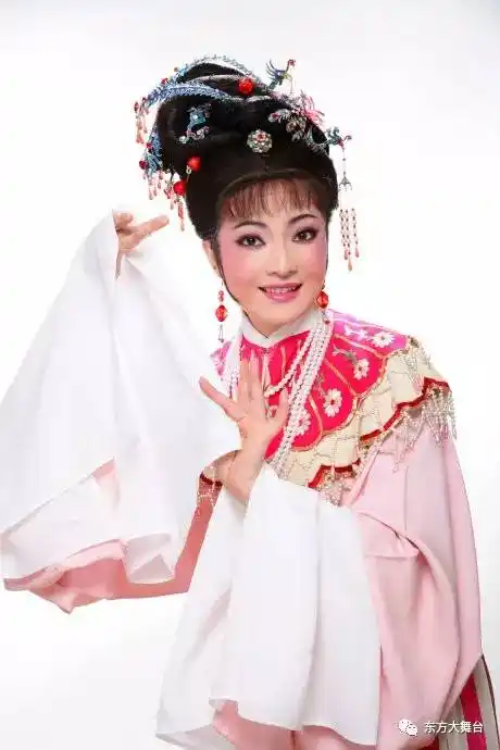 【好消息】越剧梅花奖赵志刚,张小君温岭影视城演出正式开票了!