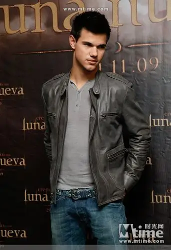 《暮光之城》狼人——泰勒·洛特纳taylor lautner - 暹宇无双昃