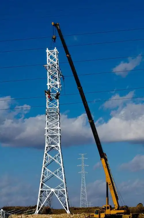 风光 输电线路 铁塔 电塔 安装 供电 电力铁塔 高压塔 电线架 高压线