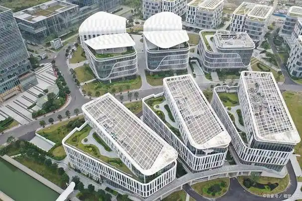 在产业园区中,智能梯控系统正逐渐成为一种趋势,它以其独特的功能和