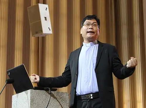 来自浙江的张华倩牧师应邀在本堂讲道