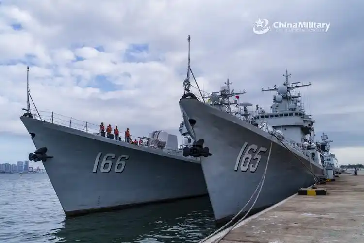camera captures destroyers zhanjiang and zhuhais last voyage