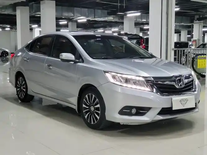 本田 凌派  2013款 1.8l 自动豪华版图片