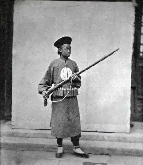 虽说道光皇帝旻宁在位期间,经历了悲催的鸦片战争,被英军的火枪火炮打