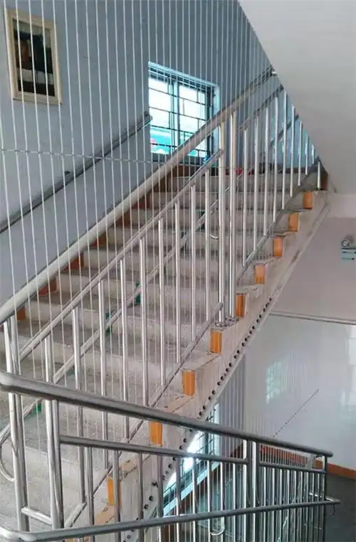 深圳阳台隐形防护网隐形防盗网安全网防掉网防坠网防护窗安装中心