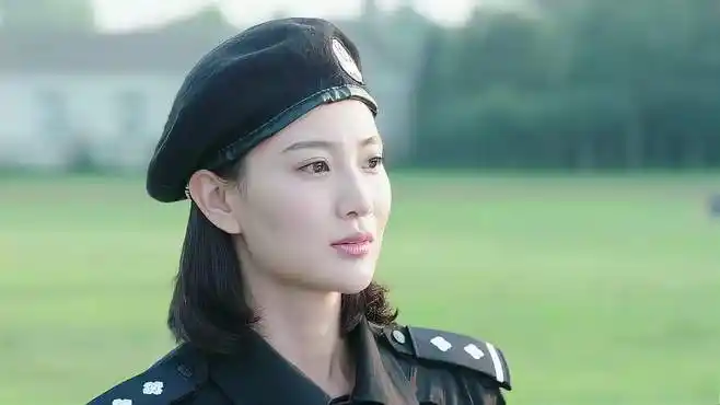 警花与警犬:李姝寒一段时间没训练,还能拿第一,杜飞竖起大拇指-影视综