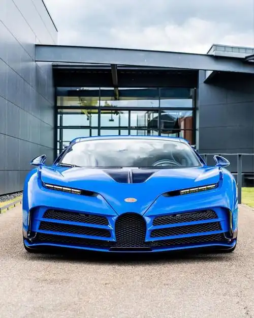 超级跑车布加迪cendodieci