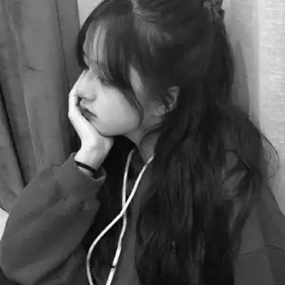 抖音伤感黑色系女生头像忘记时间的旧雨忘了等待的你