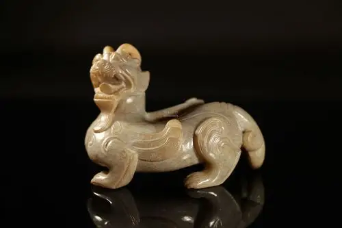 汉代和田玉辟邪