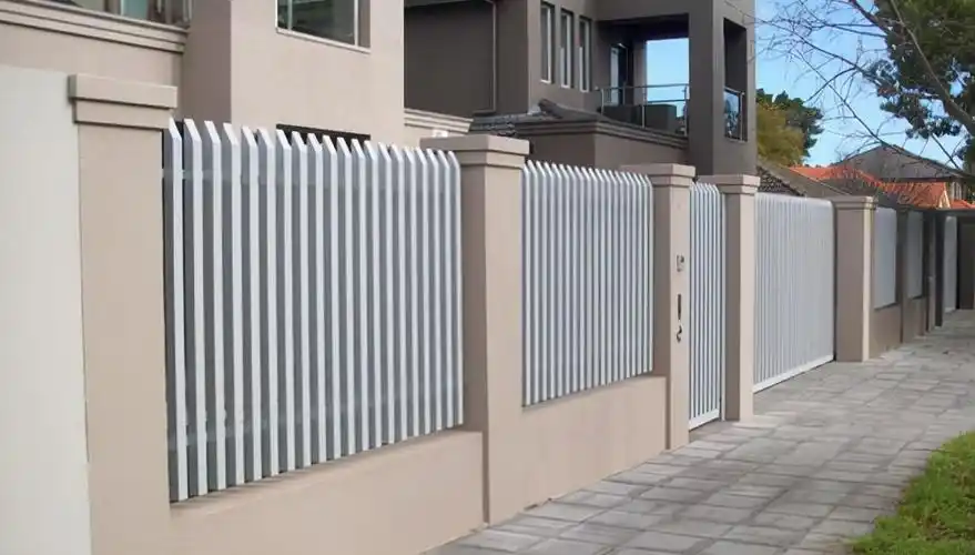 30款现代简约风格围墙案例做法,好看又实用,做院子就选它