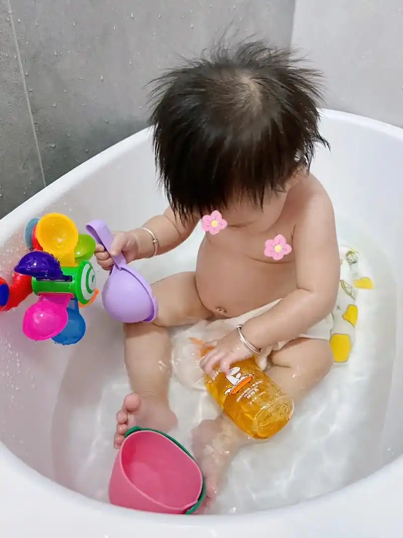 干皮宝宝相见恨晚的沐浴油01.做为一个干皮宝宝,不擦身体乳, - 抖音