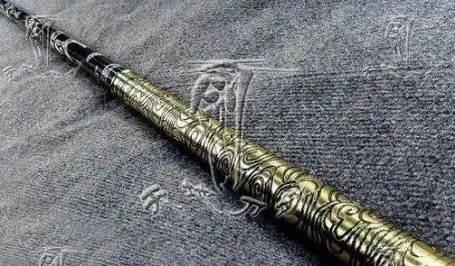 六耳猕猴的金箍棒随心铁杆兵代表人心似顽铁