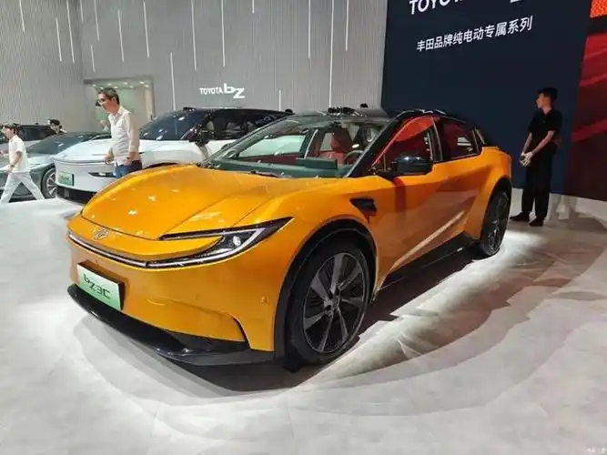 和比亚迪合作开发紧凑型suv bz3c,和广汽合作开发中型