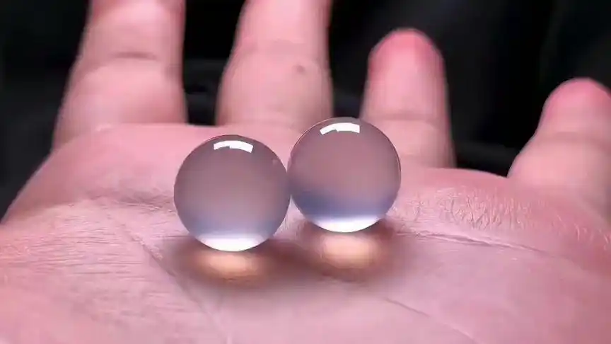 两颗圆圆满满 冰冰透透 玻璃种翡翠 师傅让我设计出独特一款