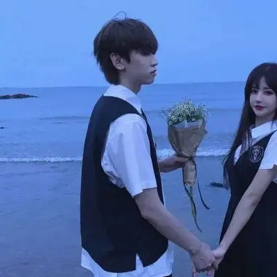 真人冷色系情侣头像一对两张宋原