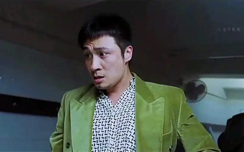 古惑仔:靓坤的火气很大,需要帮忙降降火_哔哩哔哩_bilibili