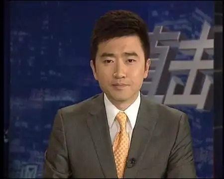 六天前央视前主持人芮成钢出狱喜获新身份潇洒再出发