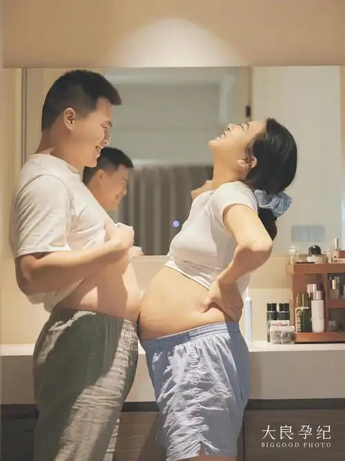 藏不住的孕肚02在家拍的孕妇照真的好香!