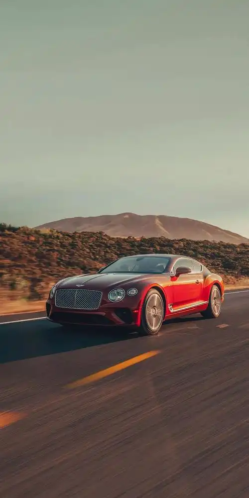 分享你最喜欢的汽车壁纸宾利欧陆gt除了w12发动机之外,还配有一个4.