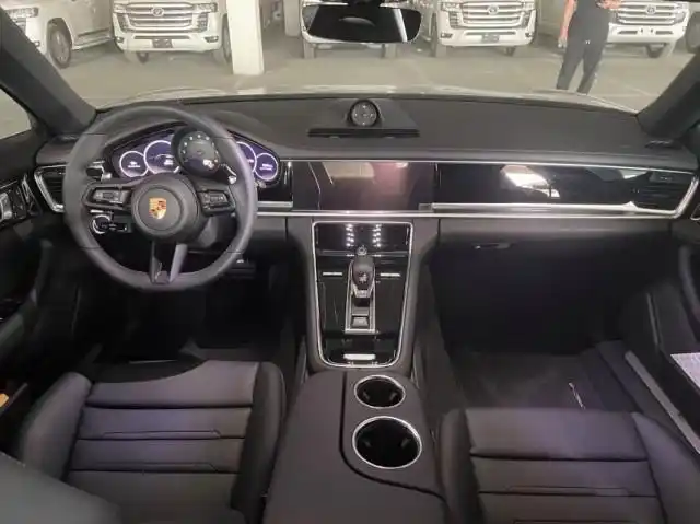 22款保时捷帕拉梅拉港口现车1198万起