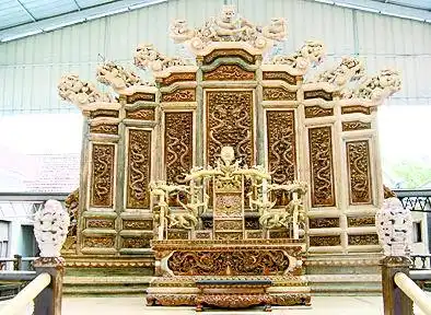 故宫蟠龙宝座仿制完工 总造价百余万元(组图)