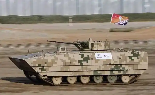 英刊解析中国履带式装甲车:自给有余 外贸抢手