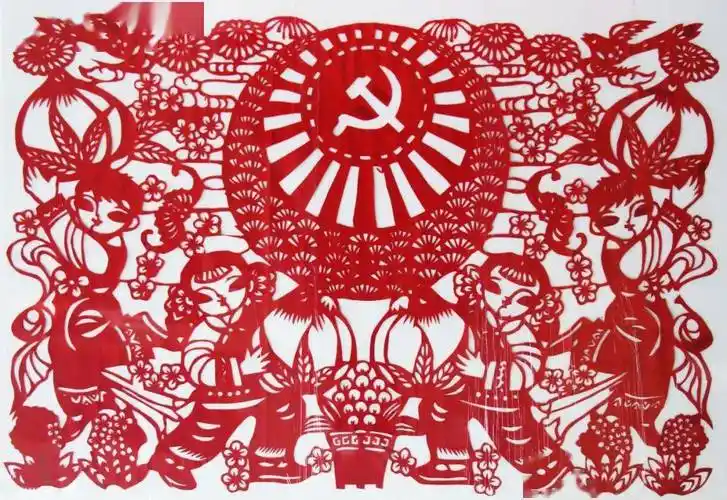 剪纸《党在心中》赵婉婷 10岁水粉画《共同抗疫 奋斗努力》原筠皓 17