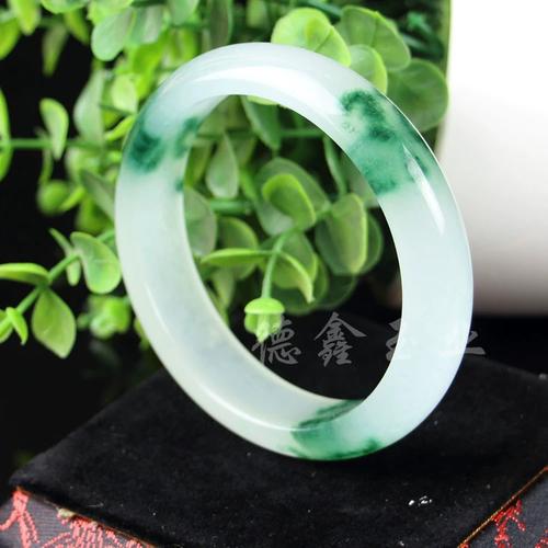 种花家无事牌飘花玉手镯石英岩玉b货手镯豆青巴山玉手镯油清巴山