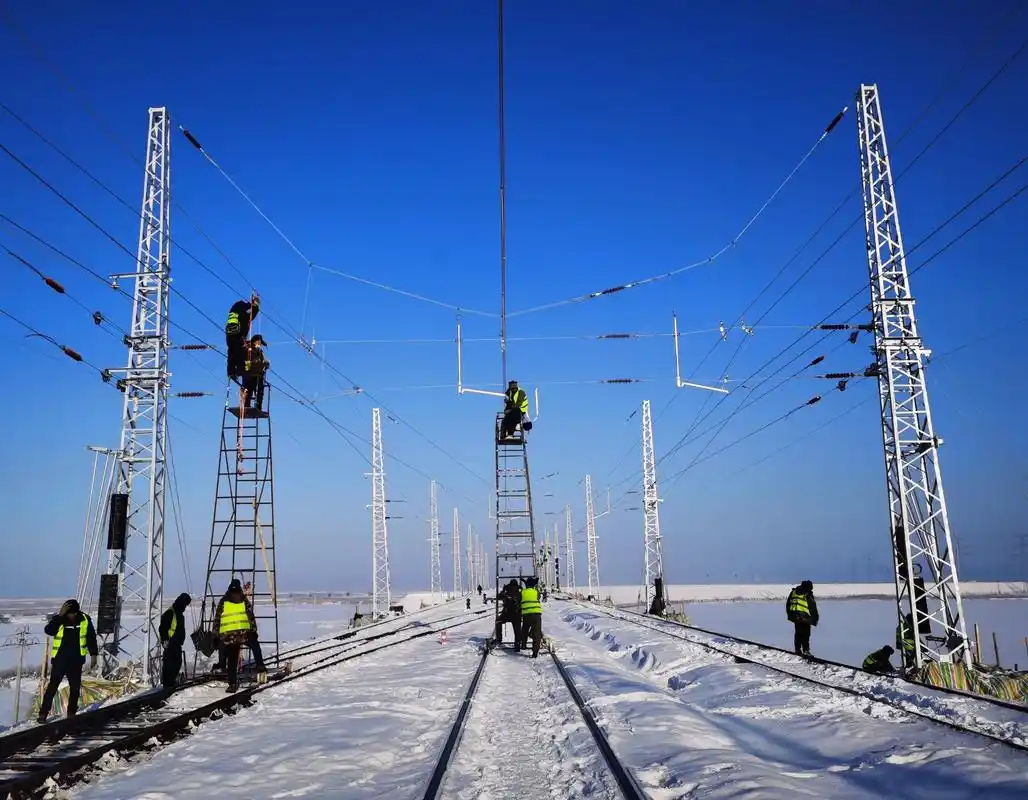 中铁一局施工神信铁路电气化改造项目完成