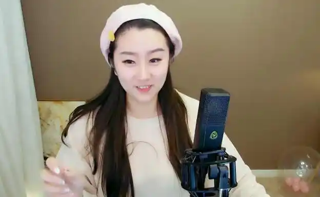 yy大主播做公会到底挣不挣钱菲儿称赚钱但却很累心