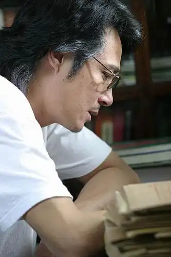 图文:吴镇宇在电影《做头》中造型首度曝光(4)