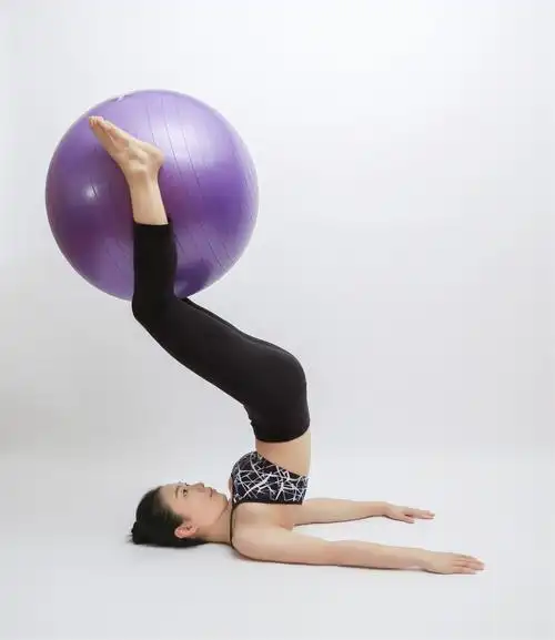 静梵特色课,减脂塑形球瑜伽.