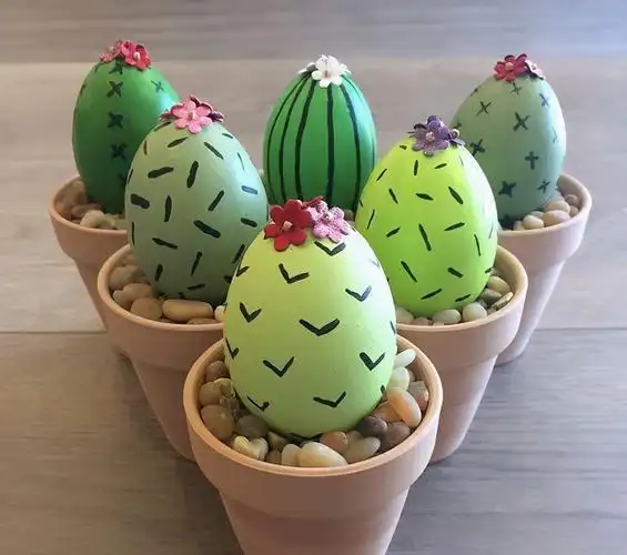 鸡蛋画画(在鸡蛋上画画,充满童趣,大人孩子都喜欢,diy创意手工)