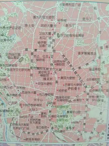 我又一次来到了西班牙《马德里》皇宫.(宋庆安编写).