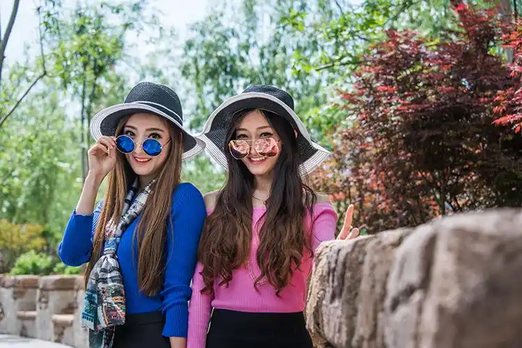 美女在方特-"孔子故乡 中国山东"网络摄影大赛官方网站