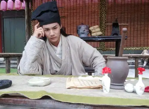 《花千骨》完美收官 网友不舍"小月"郑业成