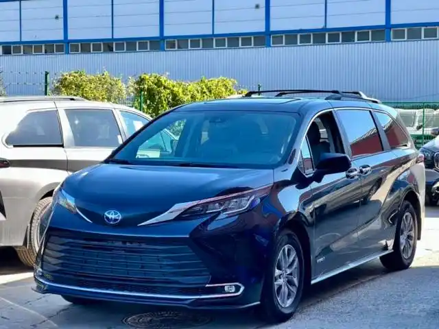 2021款丰田塞纳四驱xle国六7座商务优惠