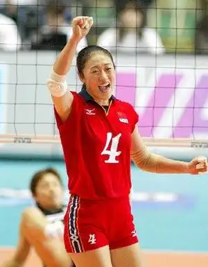 图文世界杯中国女排大阪夺冠刘亚男扣出制命一球