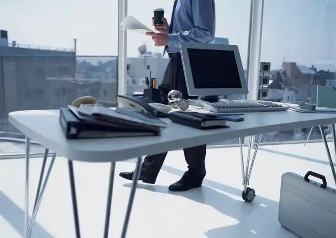 办公室工作图片