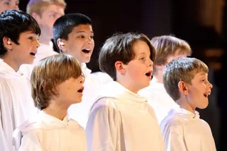 天使之声 世界第一圣菲利普童声合唱团 回忆我童时的合唱 - lawlyy的
